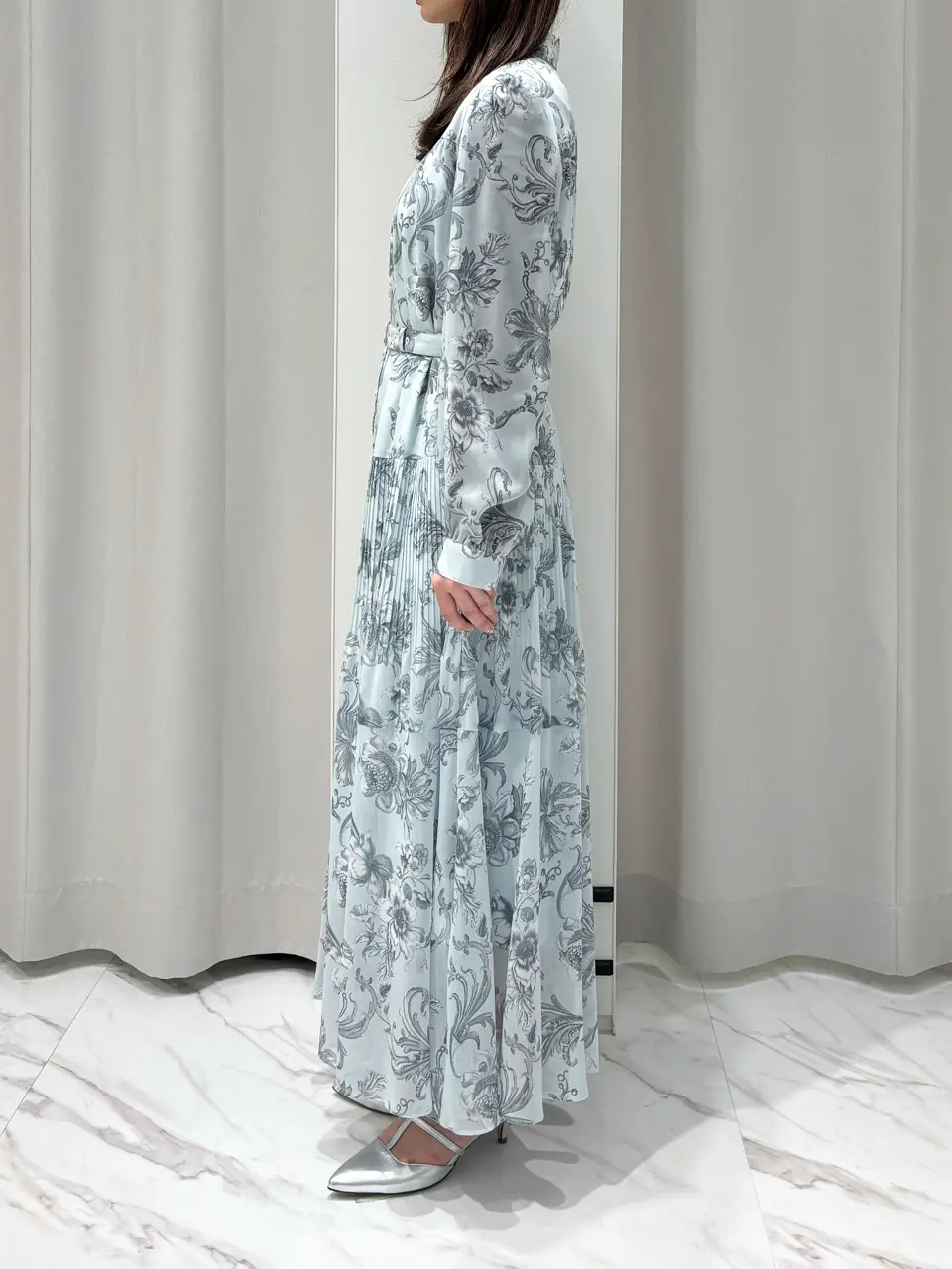 GRACE CONTINENTAL 山﨑 茉以 コーディネート画像