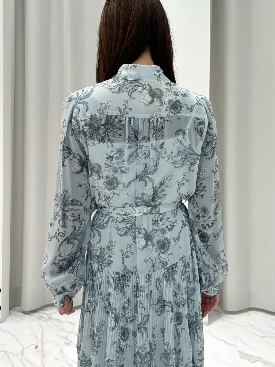 GRACE CONTINENTAL 山﨑 茉以 コーディネート画像