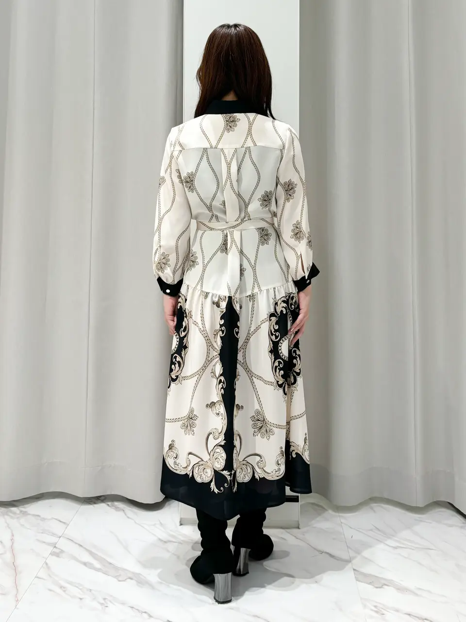 GRACE CONTINENTAL 山﨑 茉以 コーディネート画像