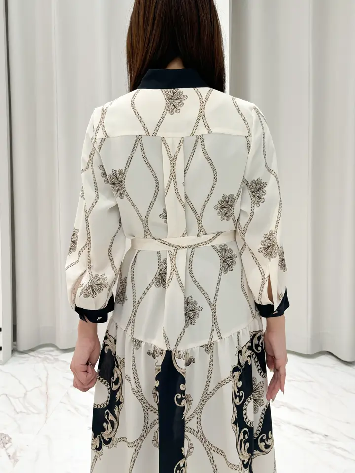 GRACE CONTINENTAL 山﨑 茉以 コーディネート画像