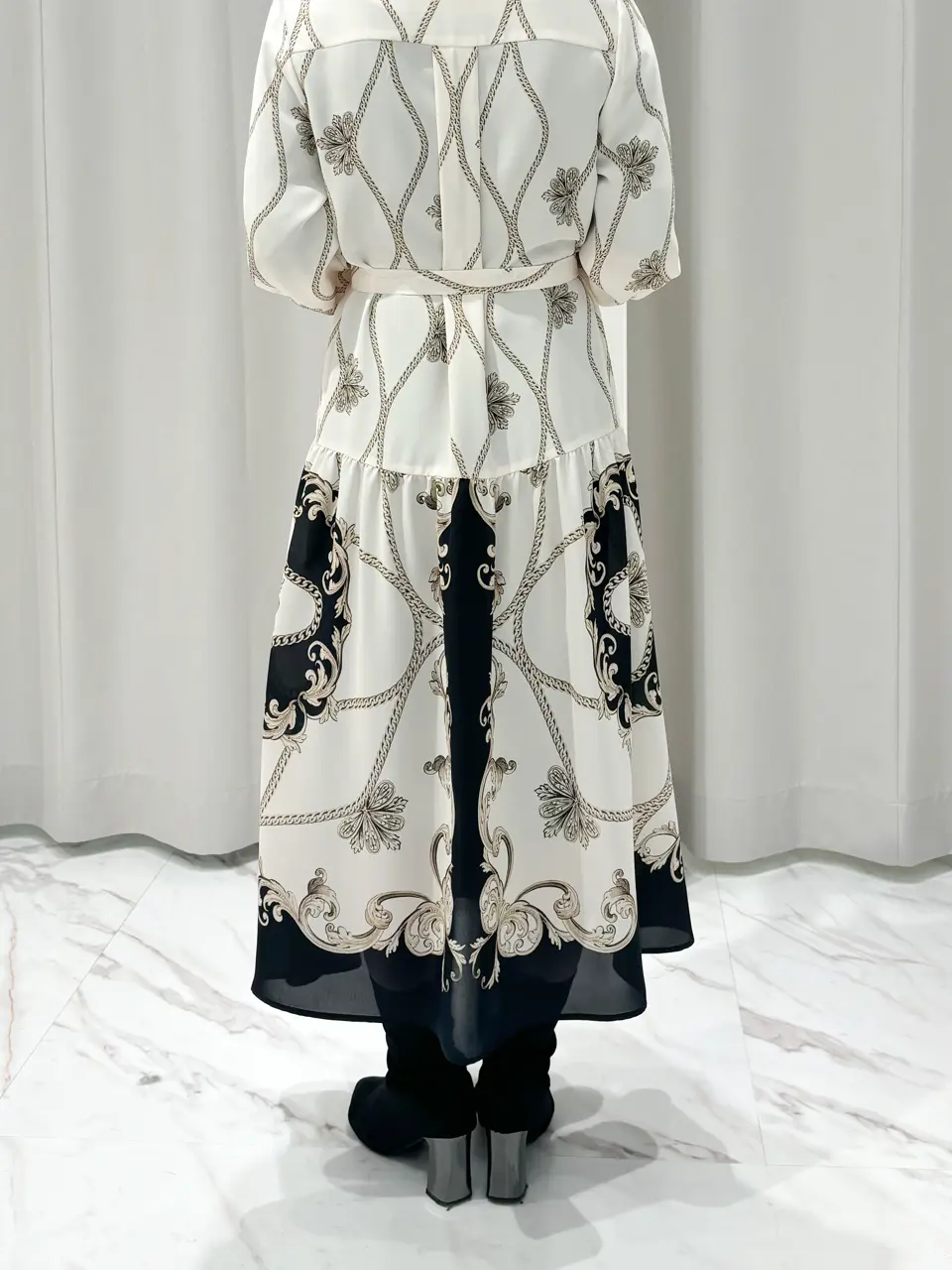 GRACE CONTINENTAL 山﨑 茉以 コーディネート画像