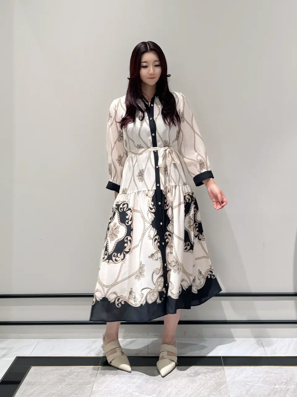 GRACE CONTINENTAL MOMOKO コーディネート画像