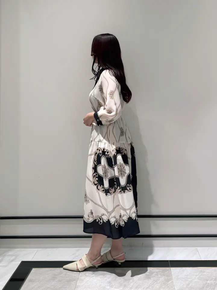 GRACE CONTINENTAL MOMOKO コーディネート画像