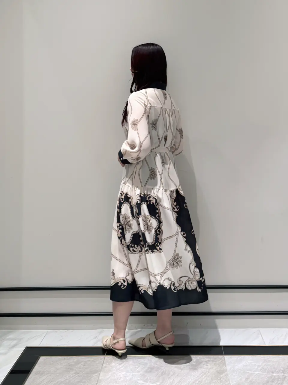 GRACE CONTINENTAL MOMOKO コーディネート画像