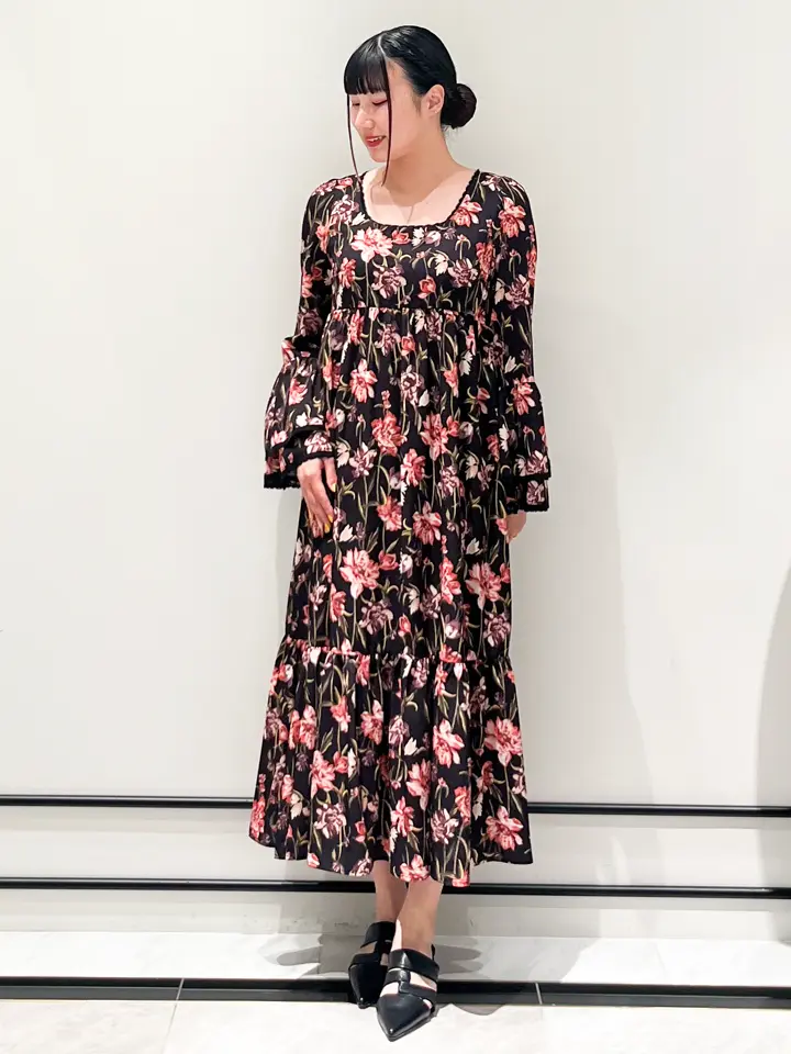 GRACE CONTINENTAL CHISAKO.S コーディネート画像