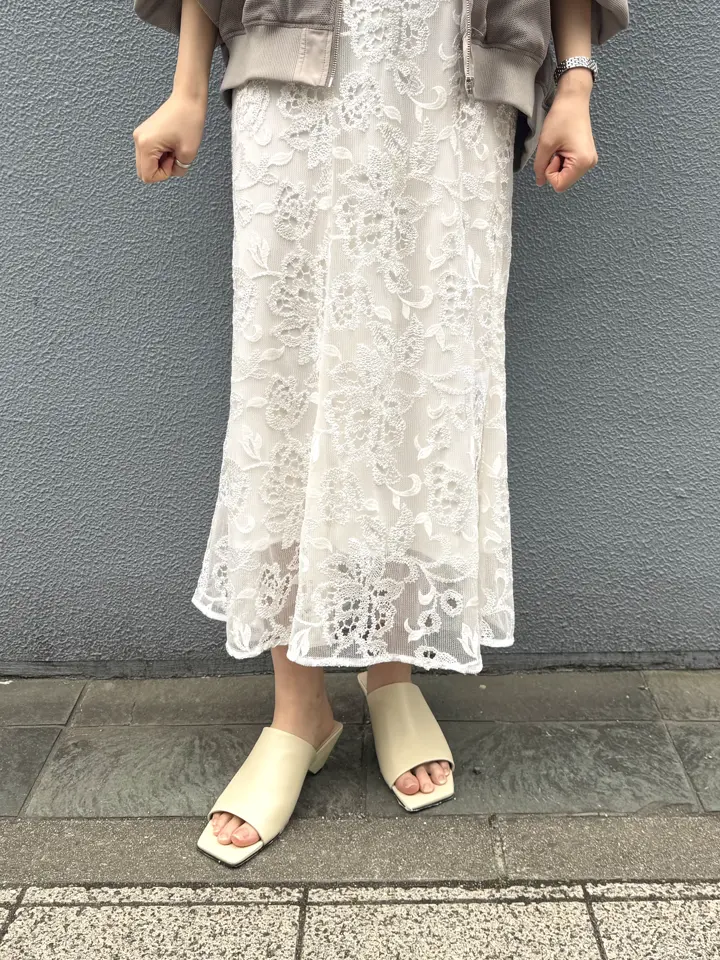 GRACE CONTINENTAL 伊藤　静華 コーディネート画像