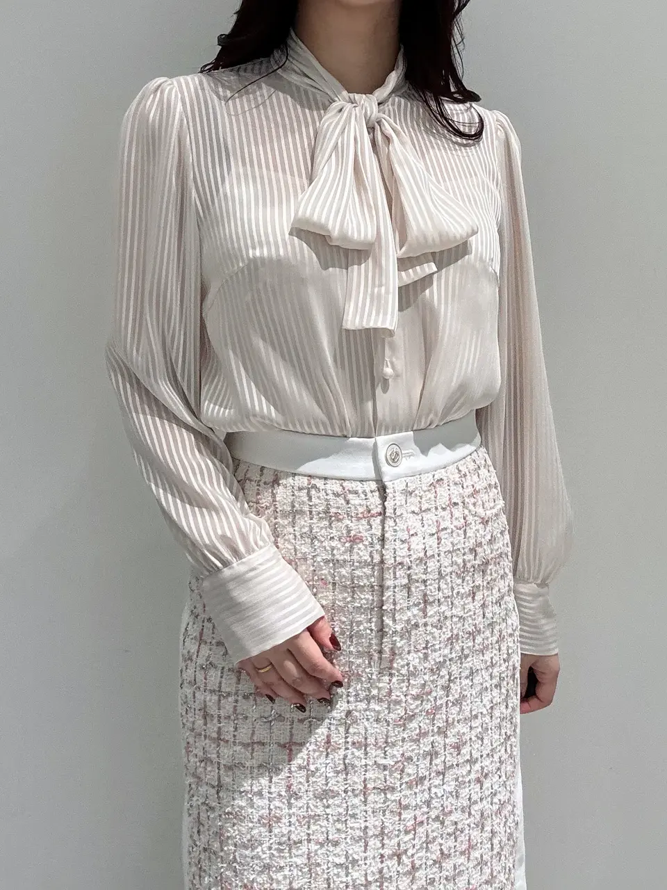 GRACE CONTINENTAL MOMOKO コーディネート画像