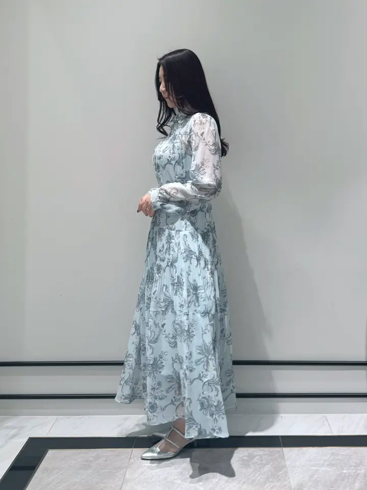 GRACE CONTINENTAL MOMOKO コーディネート画像