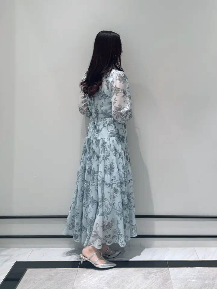 GRACE CONTINENTAL MOMOKO コーディネート画像