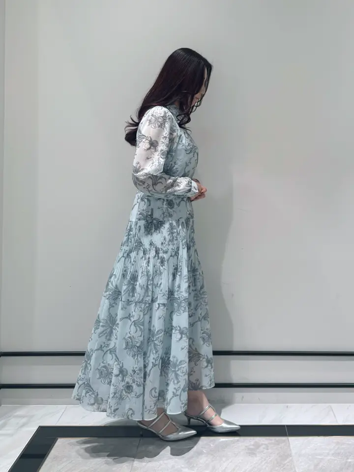 GRACE CONTINENTAL MOMOKO コーディネート画像