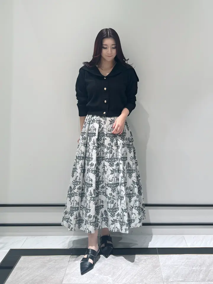 GRACE CONTINENTAL MOMOKO コーディネート画像