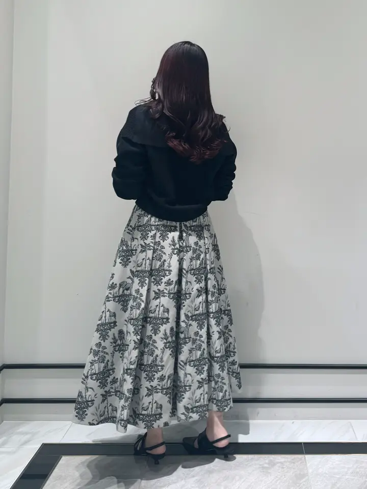 GRACE CONTINENTAL MOMOKO コーディネート画像