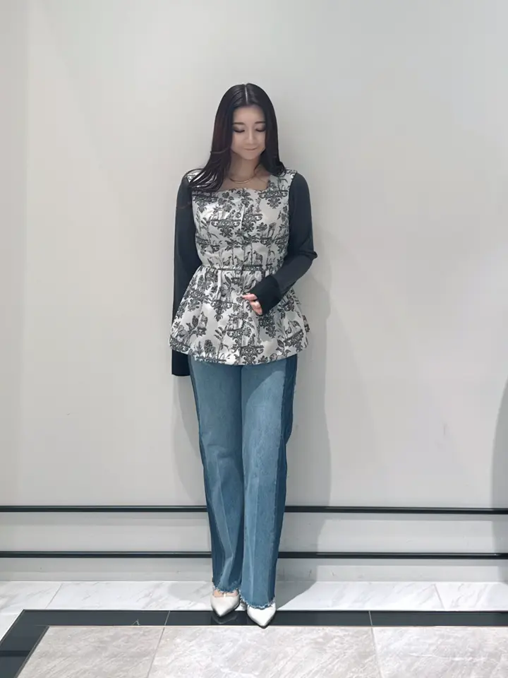 GRACE CONTINENTAL MOMOKO コーディネート画像