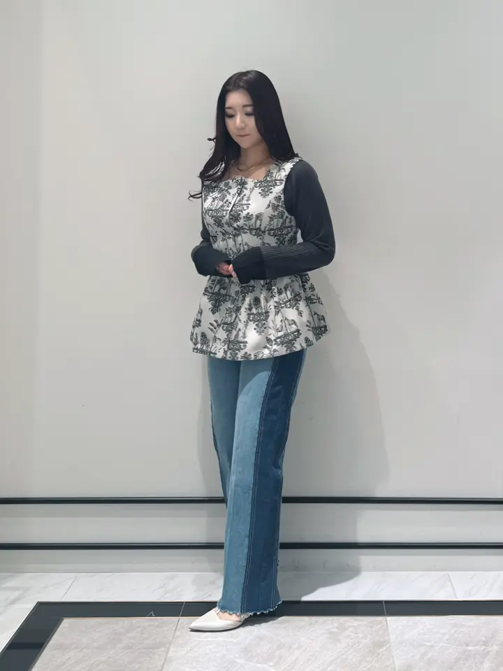 GRACE CONTINENTAL MOMOKO コーディネート画像