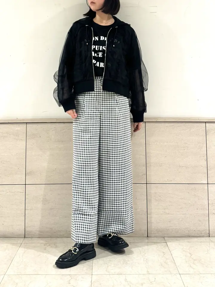 GRACE CONTINENTAL 伊藤　静華 コーディネート画像