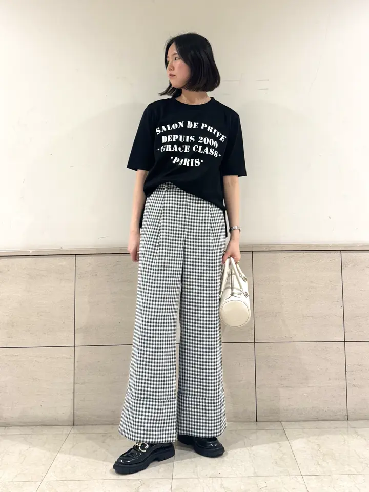 GRACE CONTINENTAL 伊藤　静華 コーディネート画像