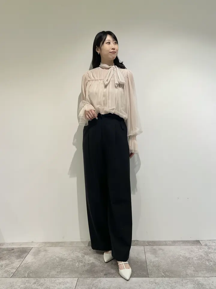 GRACE CONTINENTAL 端場 わかな コーディネート画像