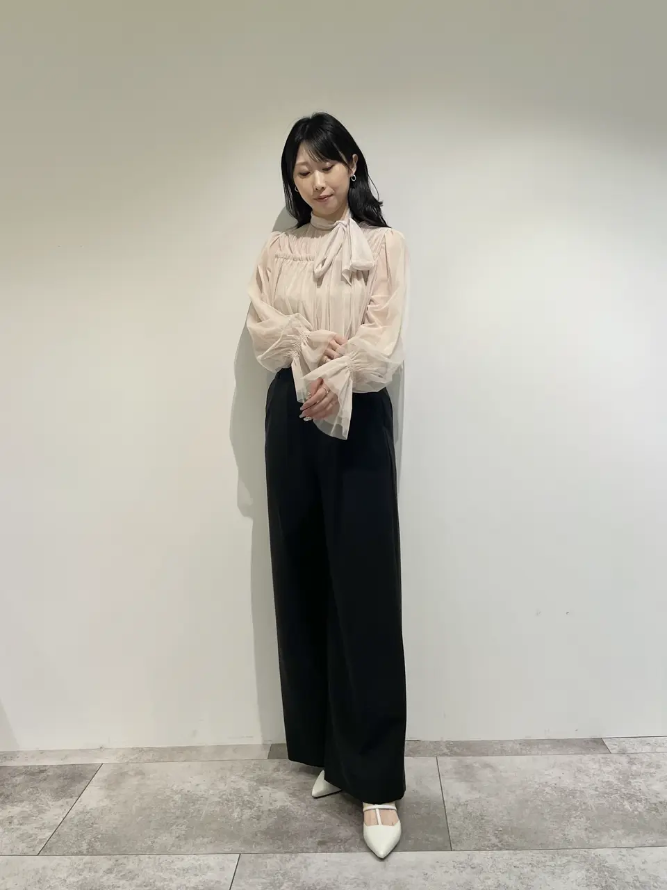 GRACE CONTINENTAL 端場 わかな コーディネート画像