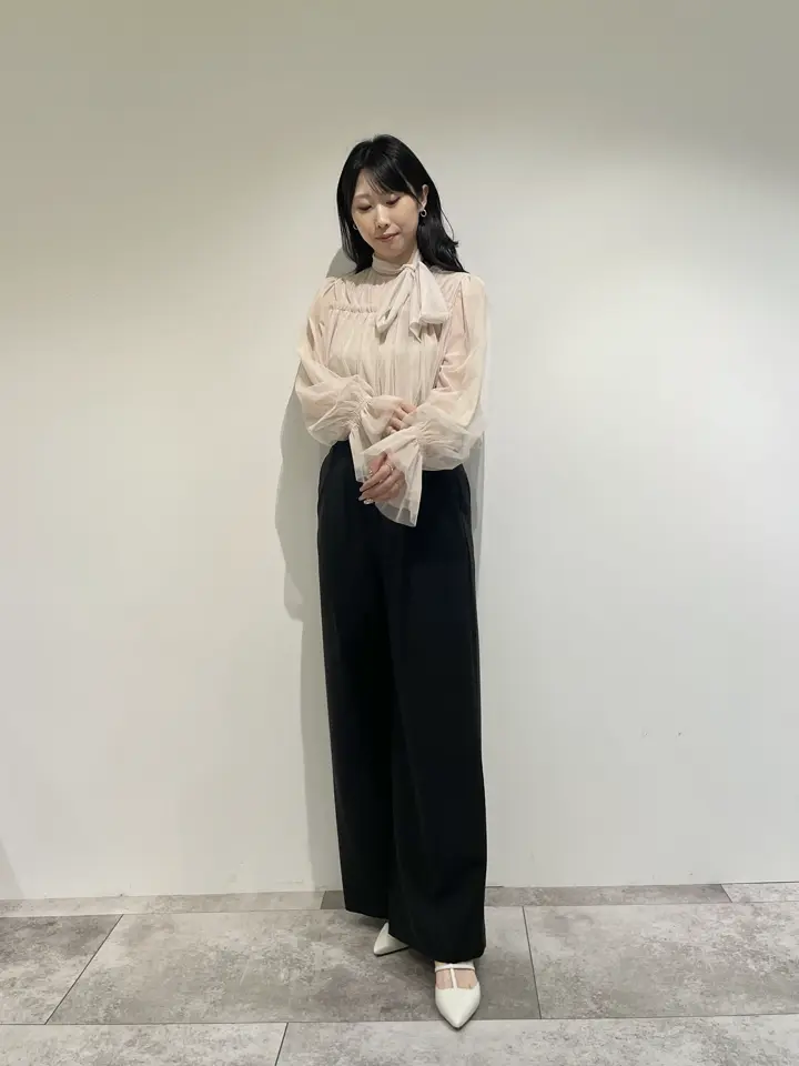 GRACE CONTINENTAL 端場 わかな コーディネート画像