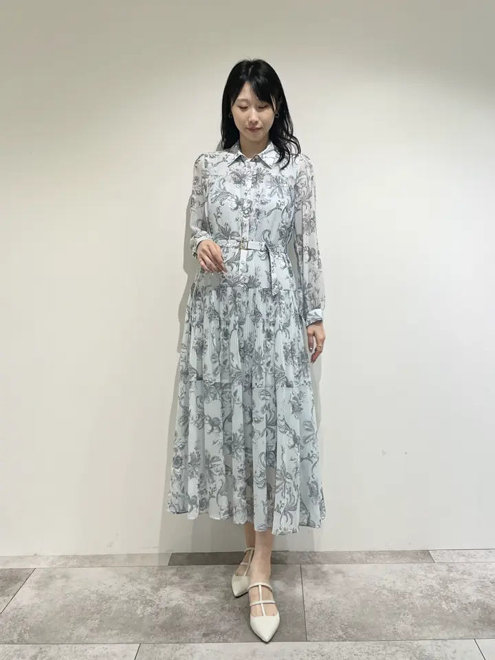 GRACE CONTINENTAL 端場 わかな コーディネート画像