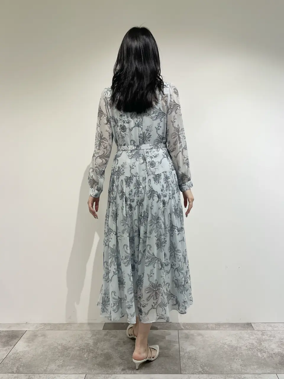 GRACE CONTINENTAL 端場 わかな コーディネート画像