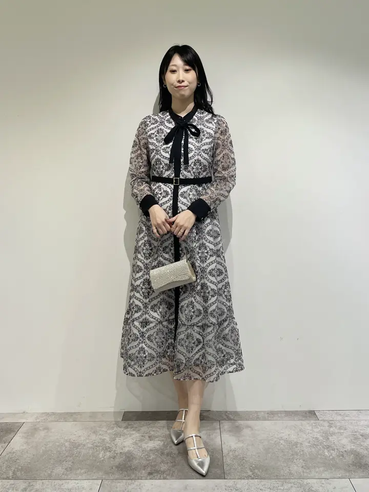 GRACE CONTINENTAL 端場 わかな コーディネート画像