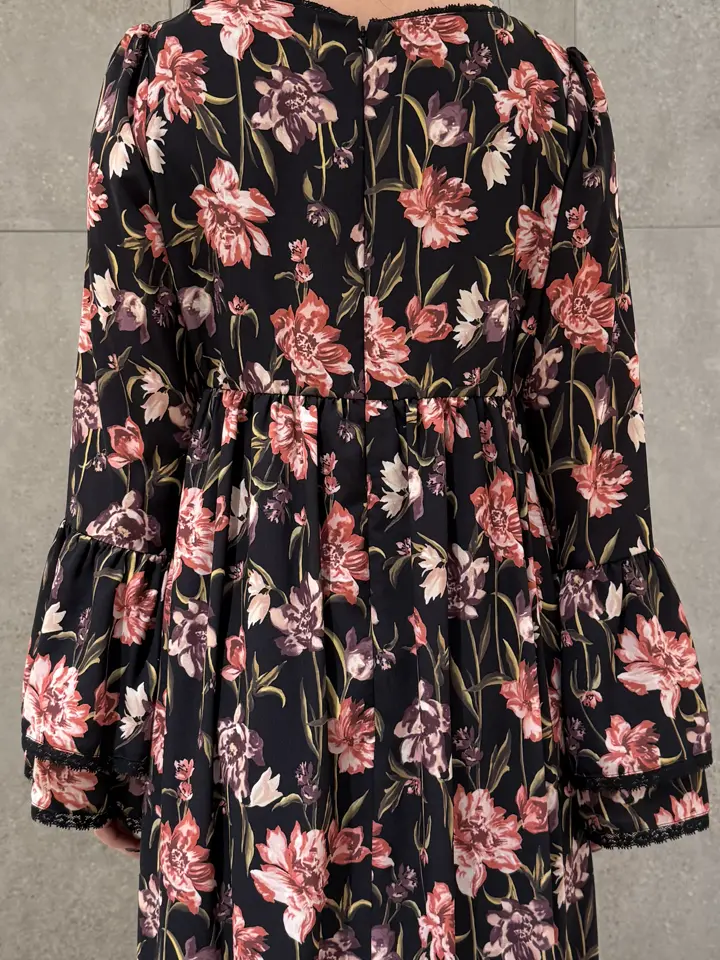 GRACE CONTINENTAL anri コーディネート画像