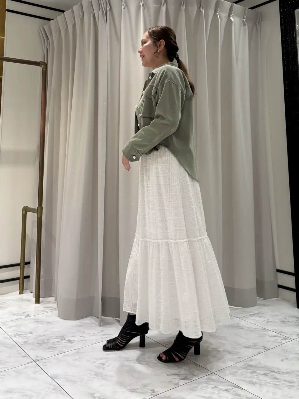 GRACE CONTINENTAL 泉　敦子 コーディネート画像