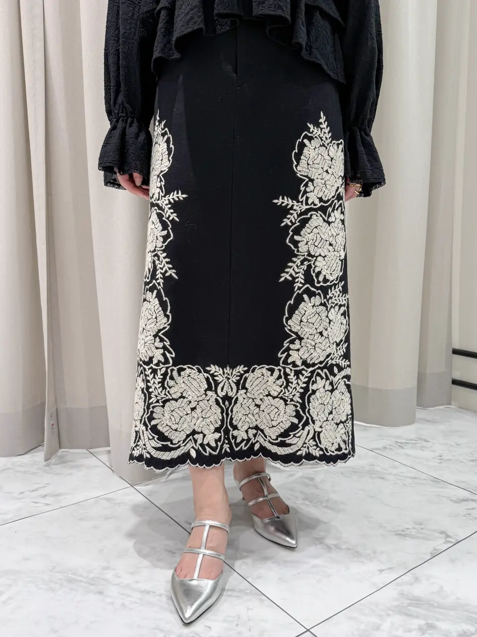 GRACE CONTINENTAL Adachi コーディネート画像