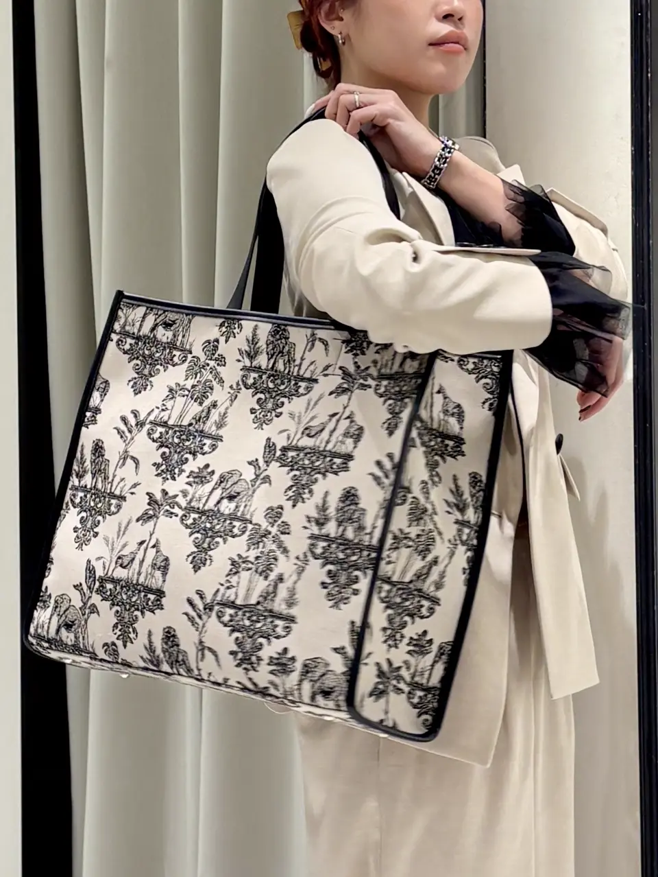 GRACE CONTINENTAL Yuuki NOZAWA コーディネート画像