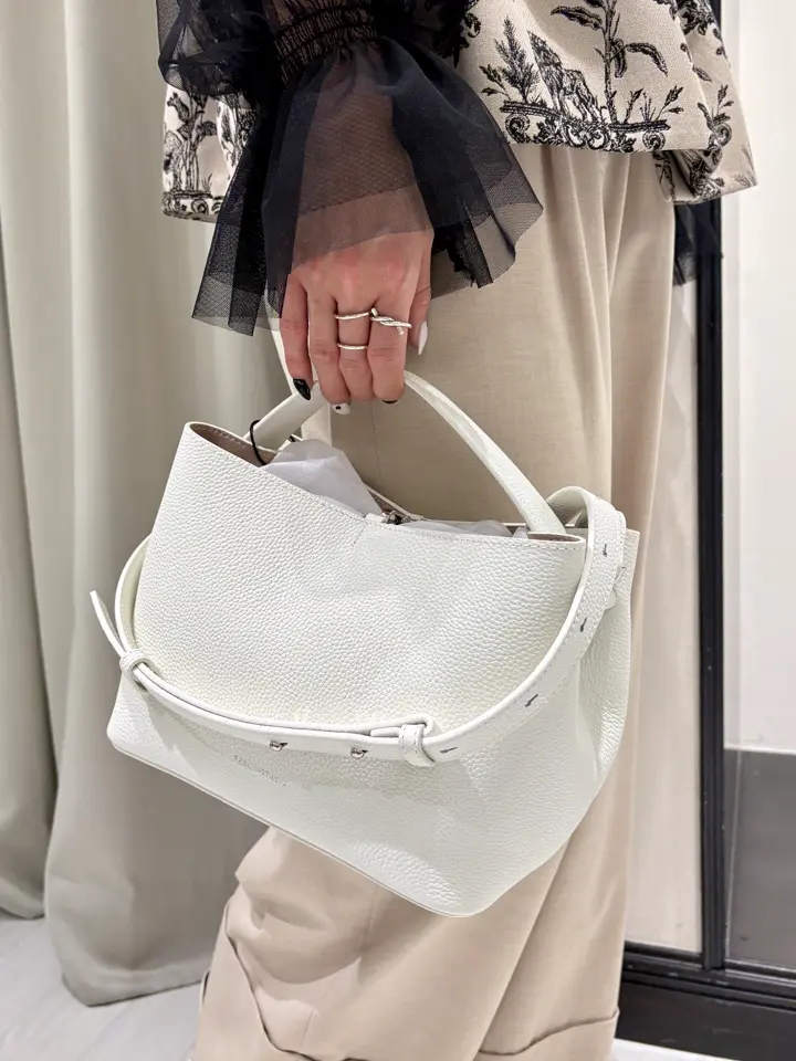 GRACE CONTINENTAL Yuuki NOZAWA コーディネート画像