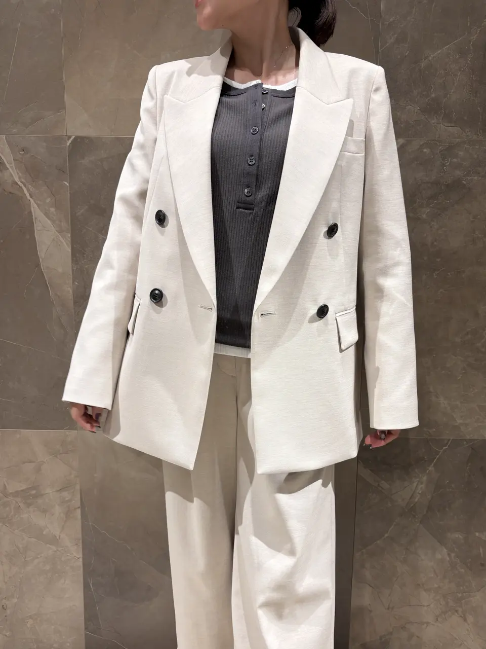 GRACE CONTINENTAL 穐山　香織 コーディネート画像