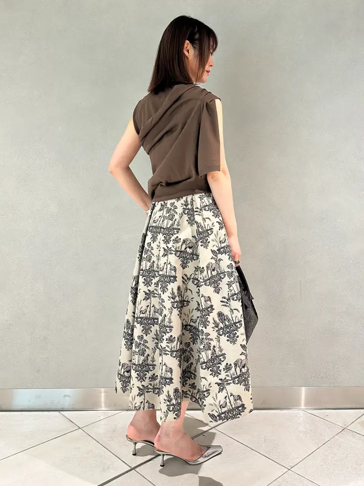 GRACE CONTINENTAL Kogane. コーディネート画像