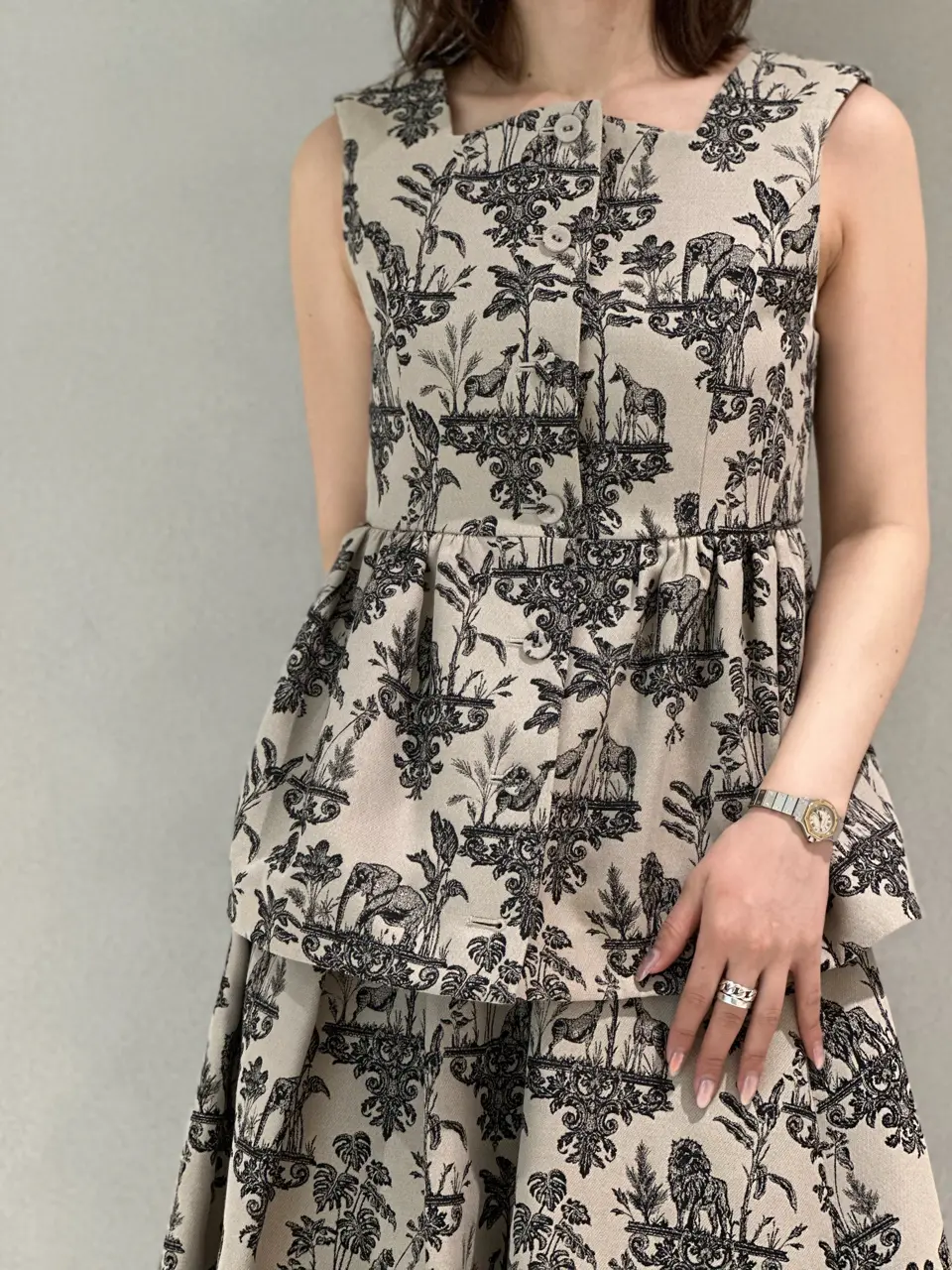 GRACE CONTINENTAL Kogane. コーディネート画像