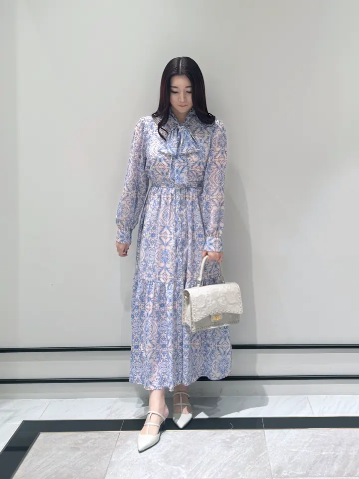 GRACE CONTINENTAL MOMOKO コーディネート画像