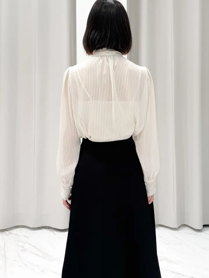 GRACE CONTINENTAL yuri コーディネート画像