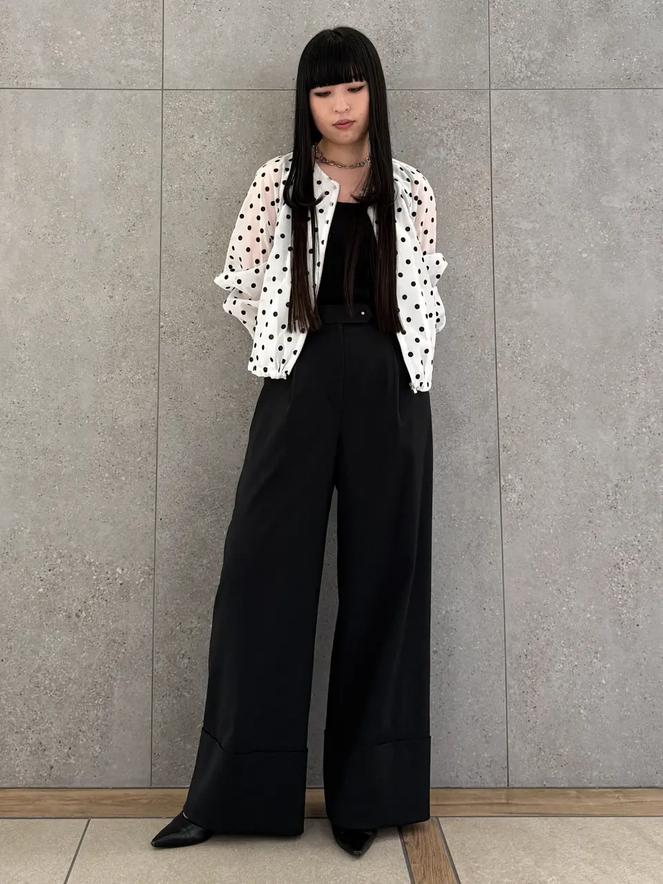  anri コーディネート画像