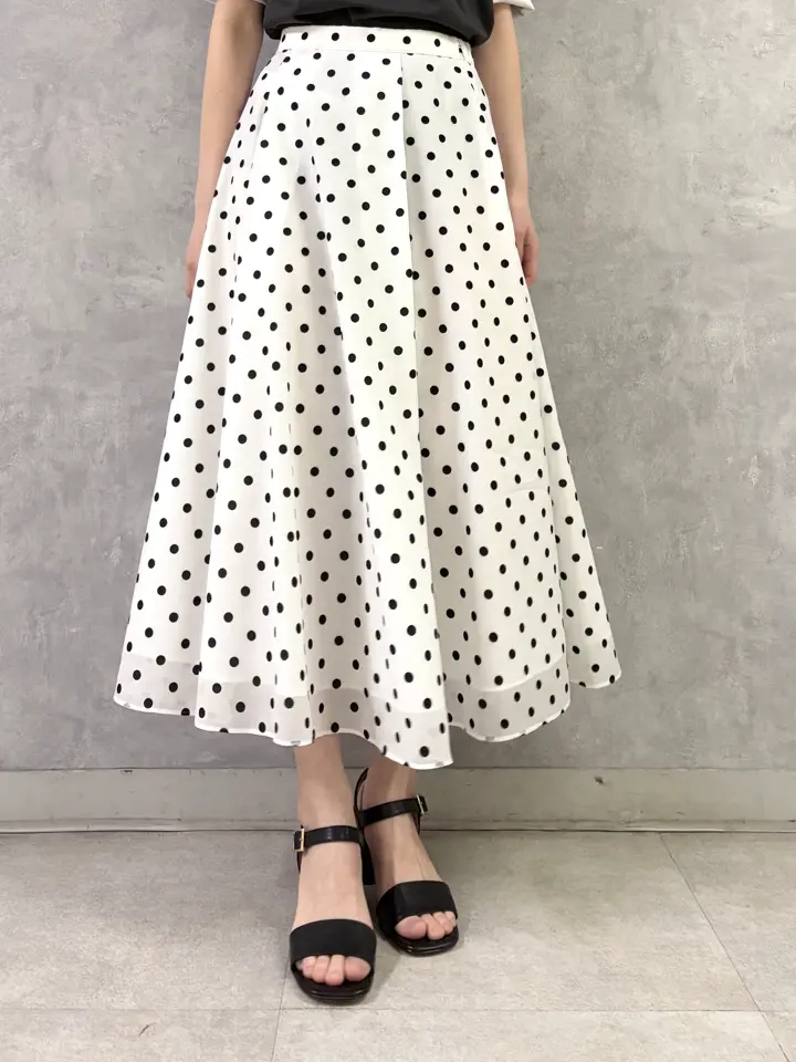 GRACE CONTINENTAL kobayashi コーディネート画像