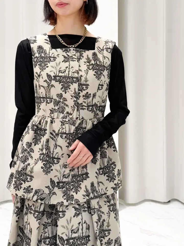 GRACE CONTINENTAL yuri コーディネート画像