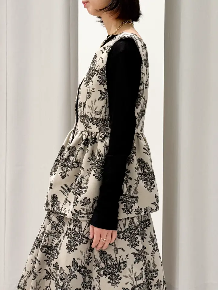 GRACE CONTINENTAL yuri コーディネート画像