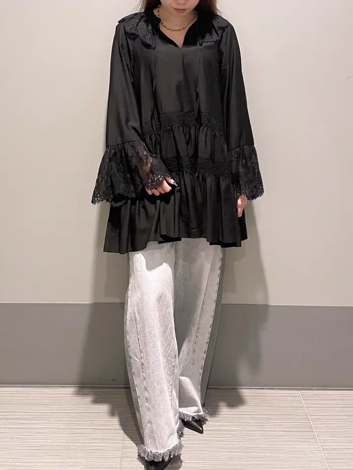 GRACE CONTINENTAL 細川　もなみ コーディネート画像