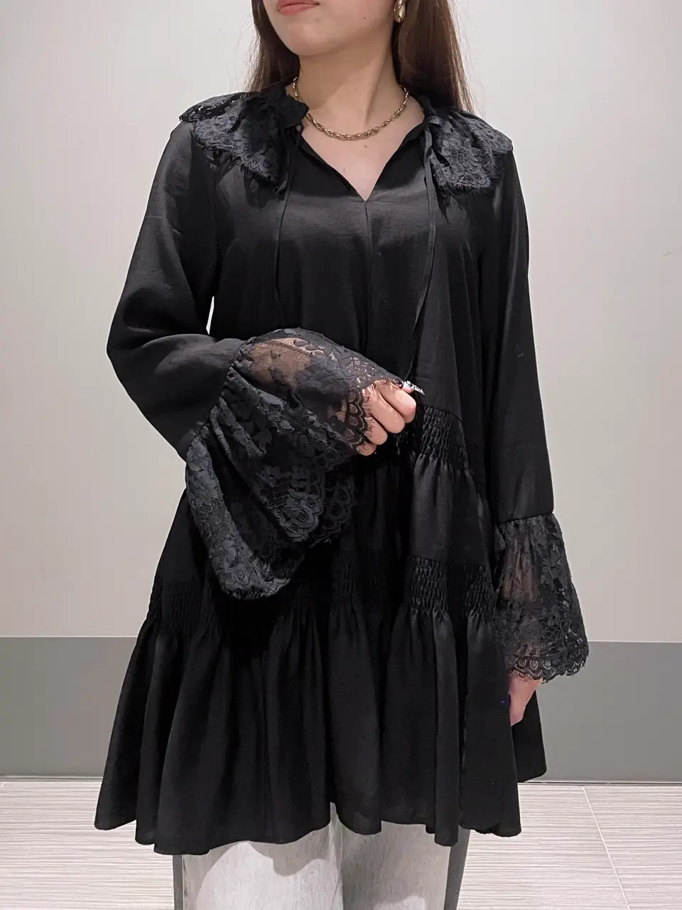 GRACE CONTINENTAL 細川　もなみ コーディネート画像