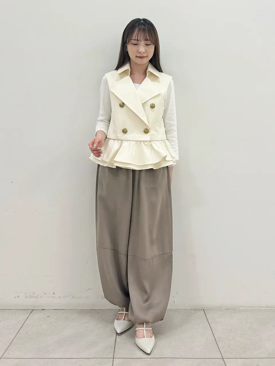 GRACE CONTINENTAL Miu Akamatsu コーディネート画像