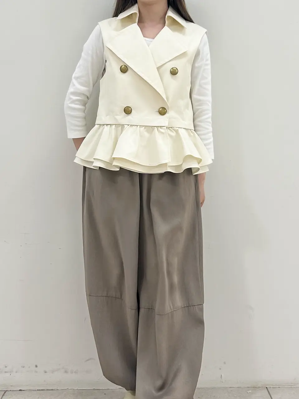 GRACE CONTINENTAL Miu Akamatsu コーディネート画像