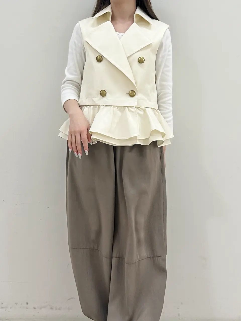 GRACE CONTINENTAL Miu Akamatsu コーディネート画像