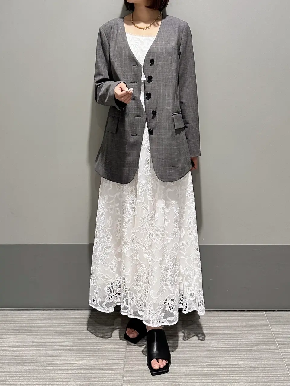 GRACE CONTINENTAL MORITA AI コーディネート画像