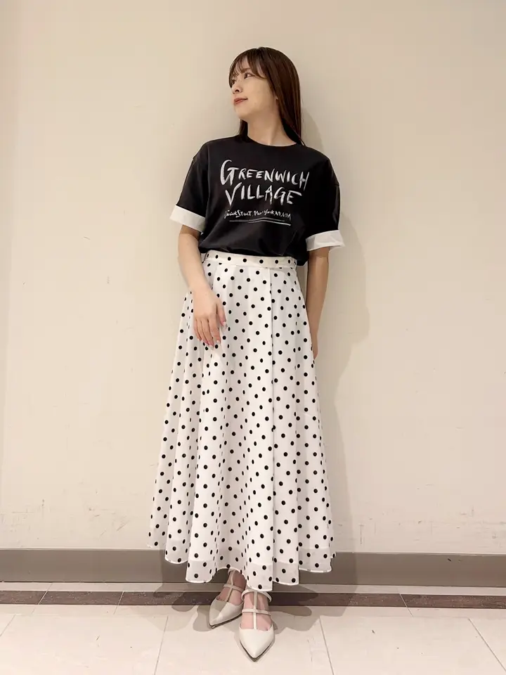 GRACE CONTINENTAL Miu Akamatsu コーディネート画像