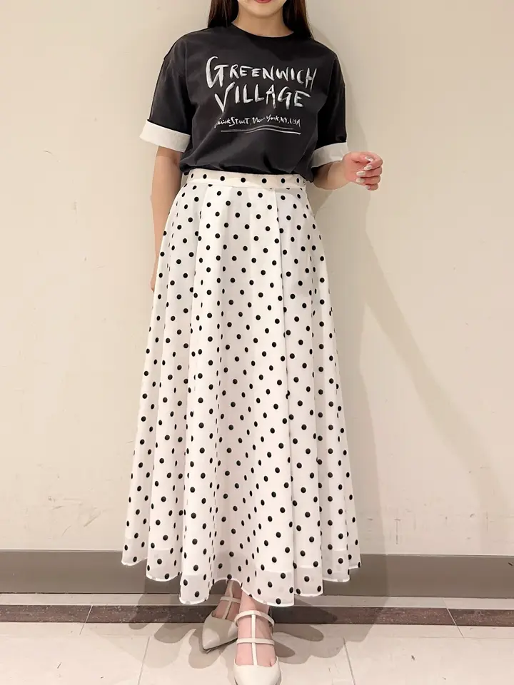 GRACE CONTINENTAL Miu Akamatsu コーディネート画像