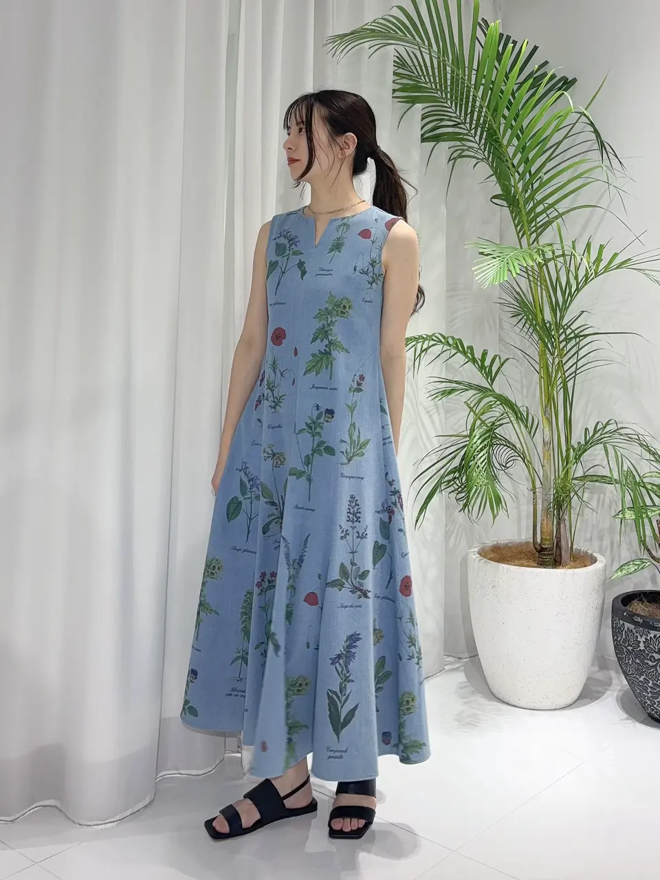 GRACE CONTINENTAL Hikaru Okada コーディネート画像