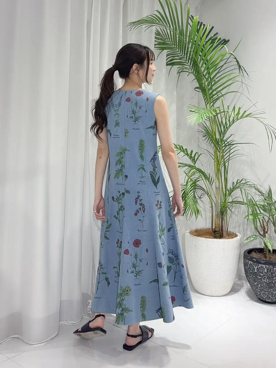 GRACE CONTINENTAL Hikaru Okada コーディネート画像